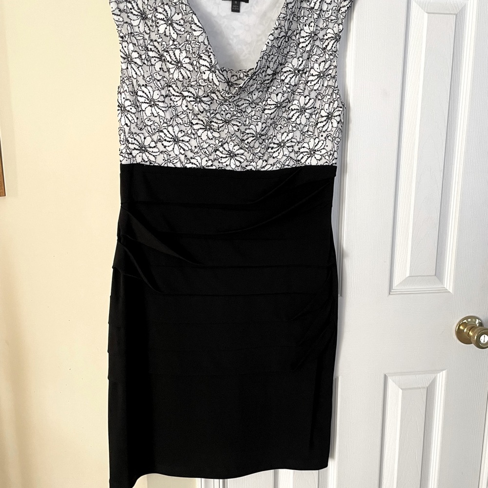 Classy Knee Length Dress from Business to Wedding.